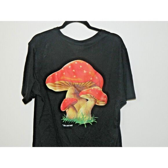 H&M T-Shirt Men's Size Large Black Red Mushroom Crewneck - Picture 5 of 8